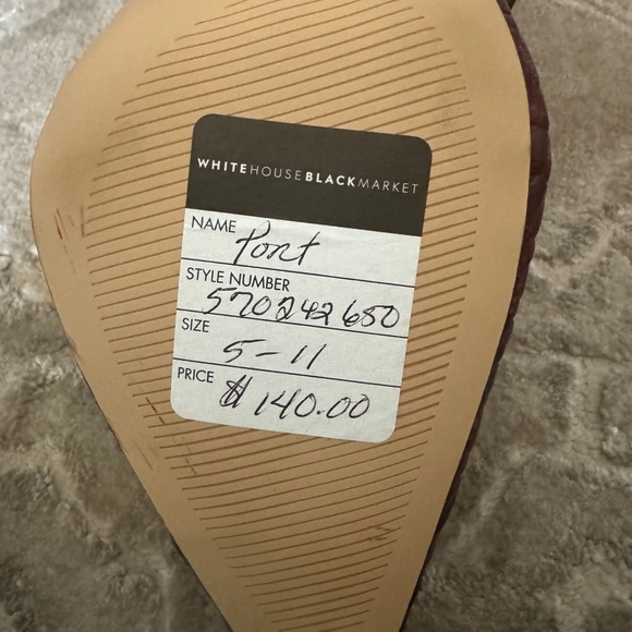 White House Black Market Burgundy Croc Embossed Heels. Brand New , never worn! - Picture 5 of 11